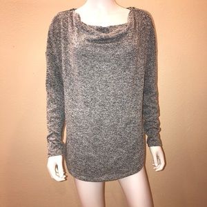 Carmen Marc Valvo Long Sleeve Top Womens Size Large Grey Shoulder Zippers Cowl